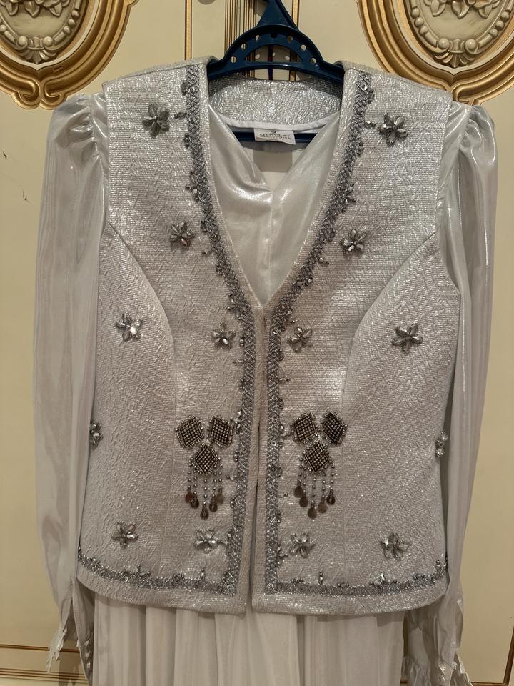 meruert balmanova atelier Платье национальное