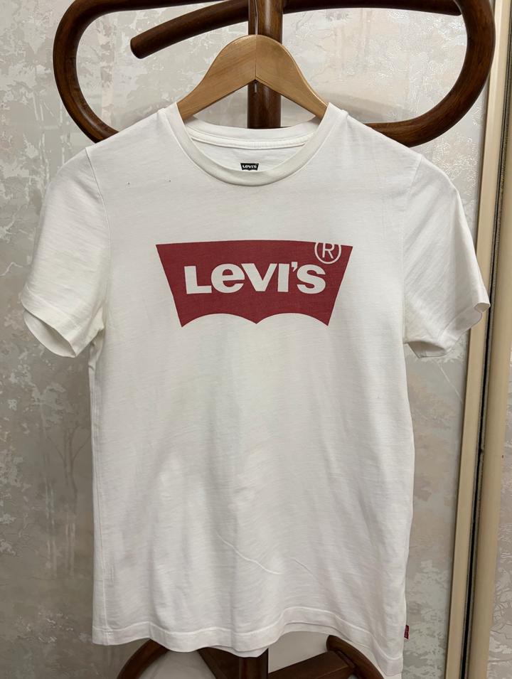 Футболка Levi's