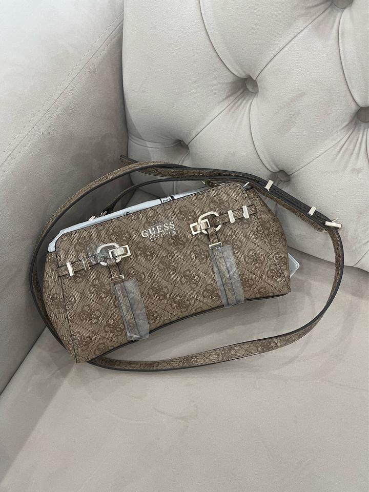 Сумка Guess