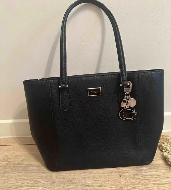 Сумка Guess