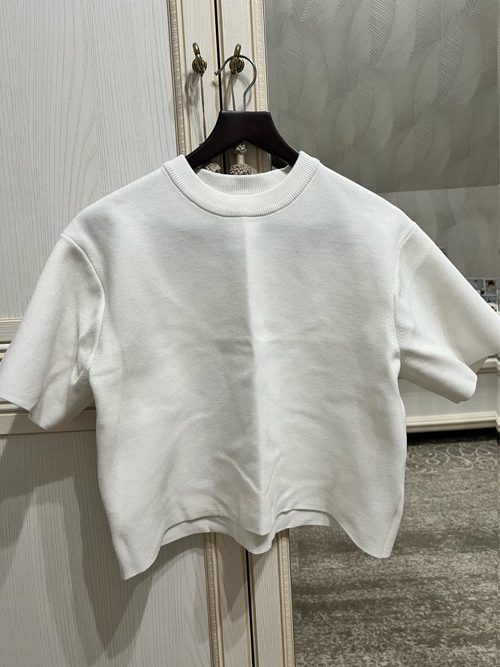 Футболка  кофта Uniqlo
