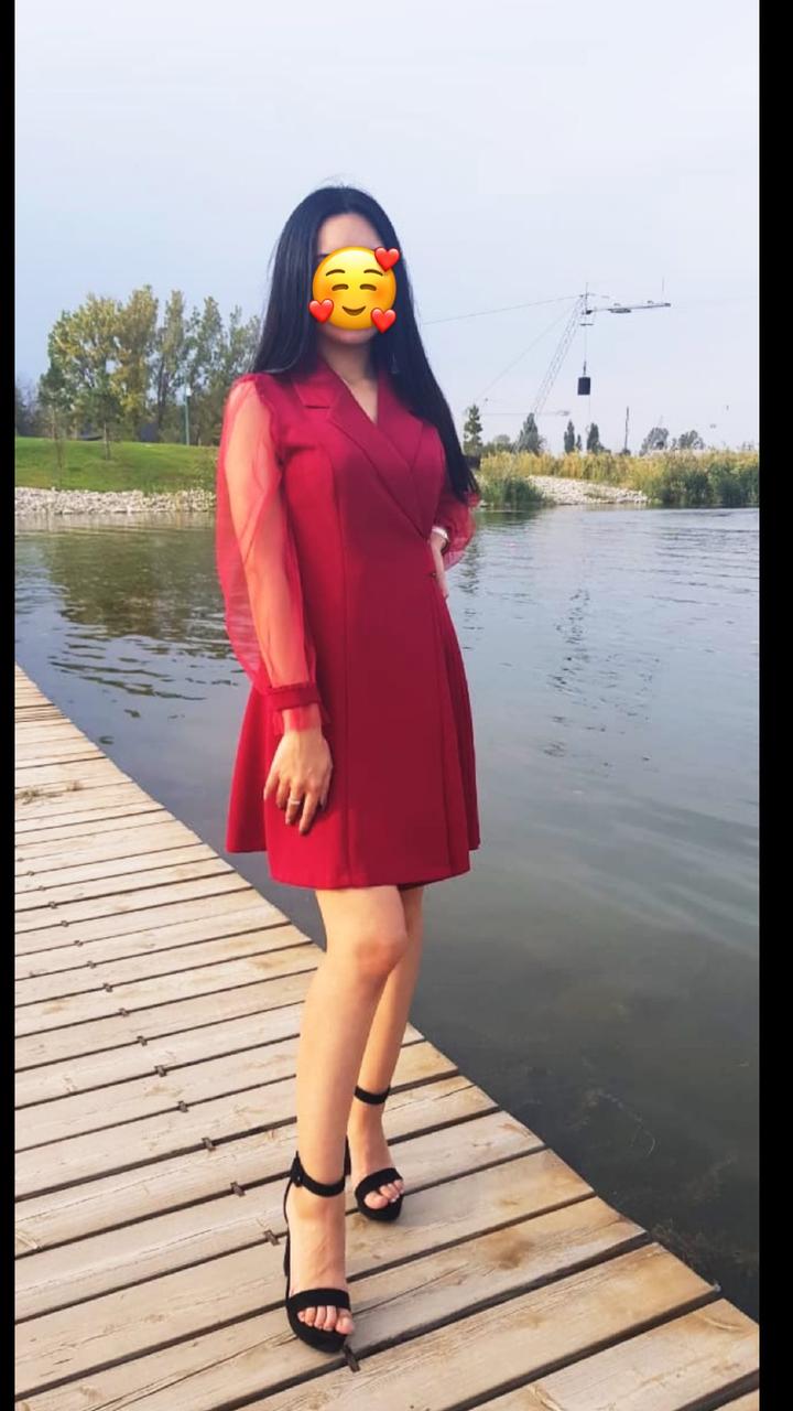 Платье с сетчатыми рукавами
