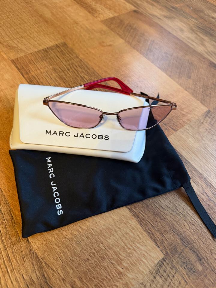 Солнцезащитные очки Marc Jacobs