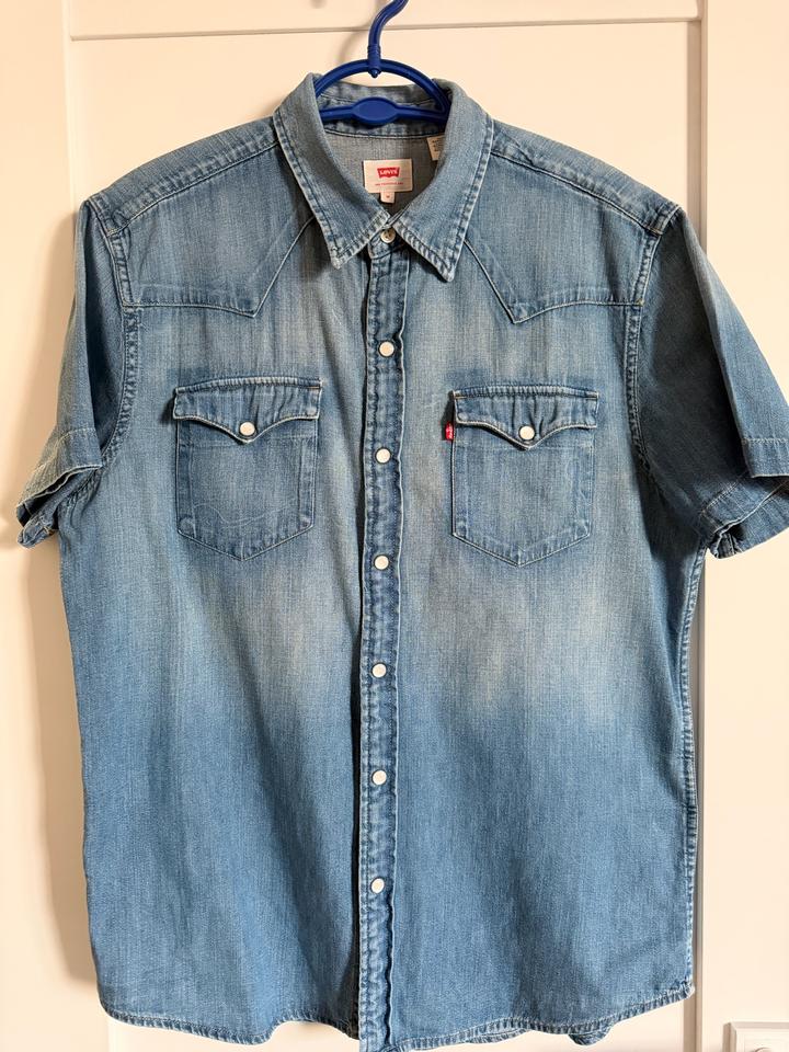 Джинсовая рубашка Levi's