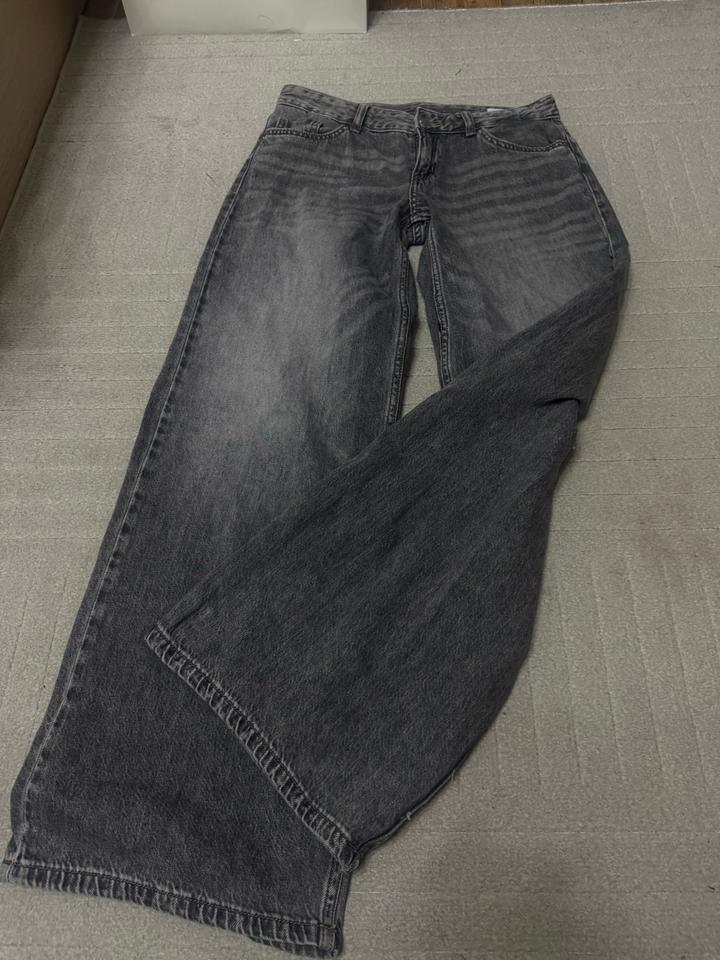 Джинсы Bershka