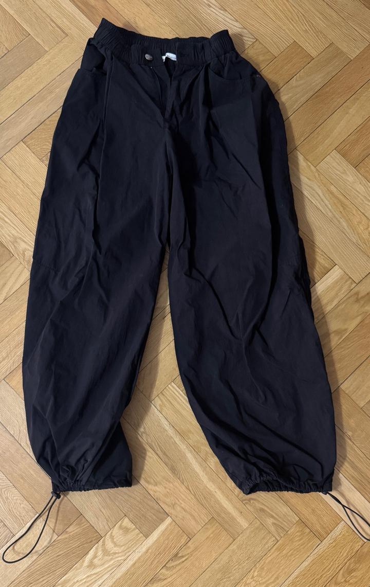 Брюки Bershka