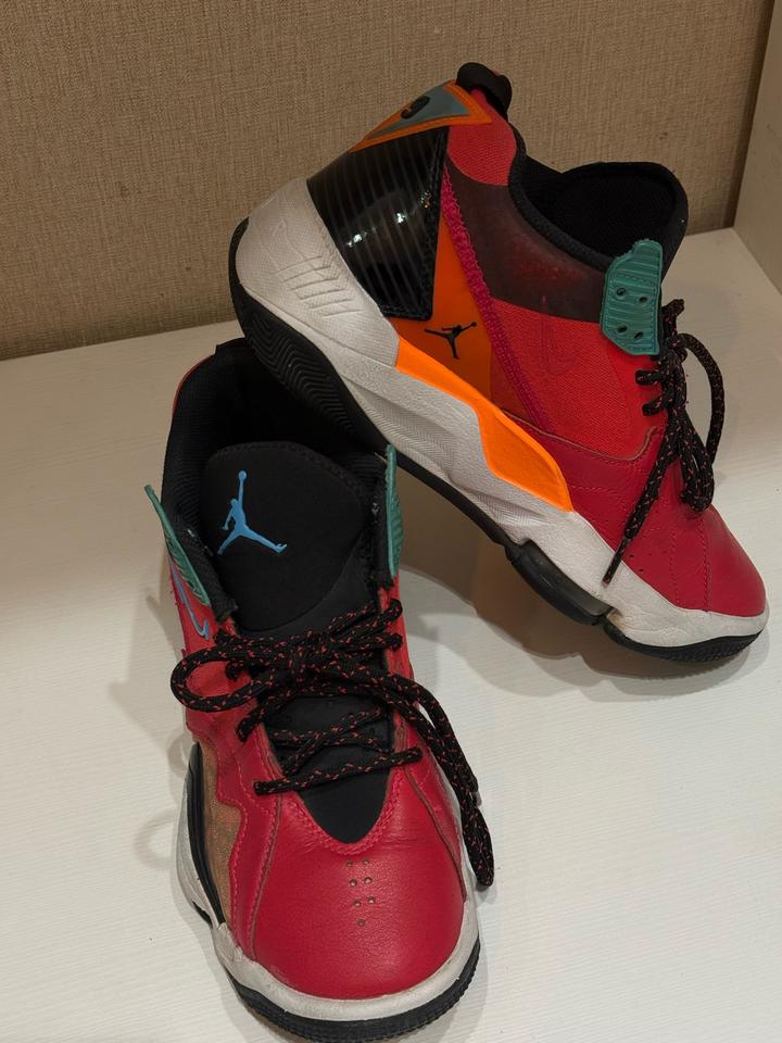 Кроссовки Nike Jordan