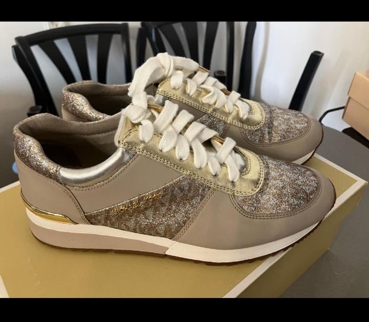 Кроссовки Michael Kors