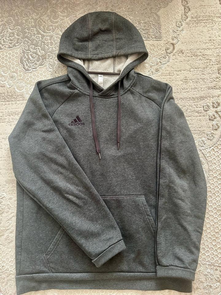 Толстовка adidas