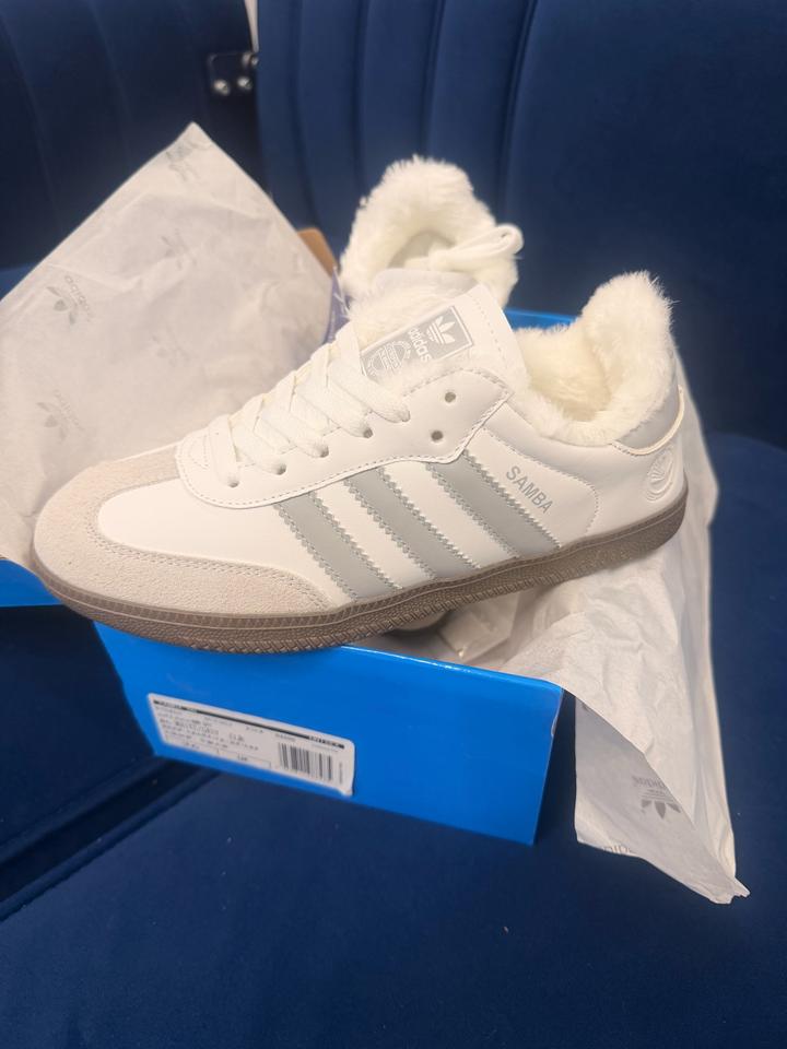Кроссовки adidas Samba