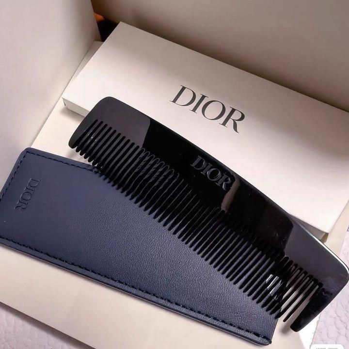 Расческа Dior