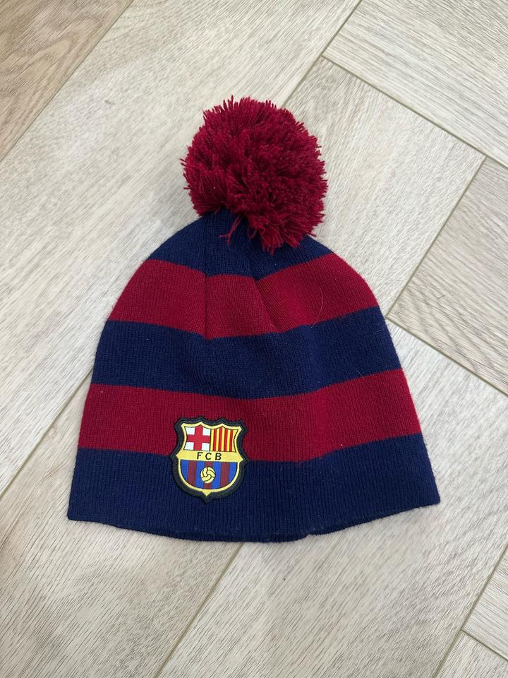 Шапка с помпоном FC Barcelona