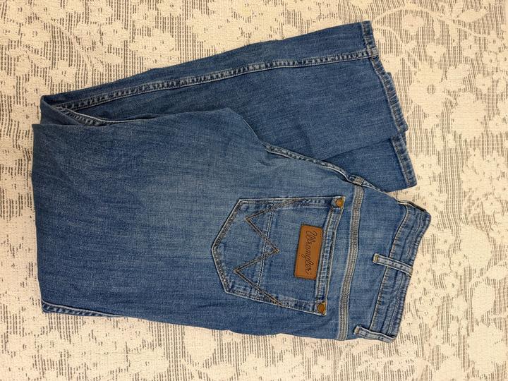 Джинсы Wrangler