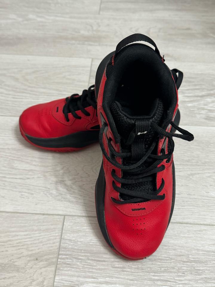 Кроссовки Under Armour