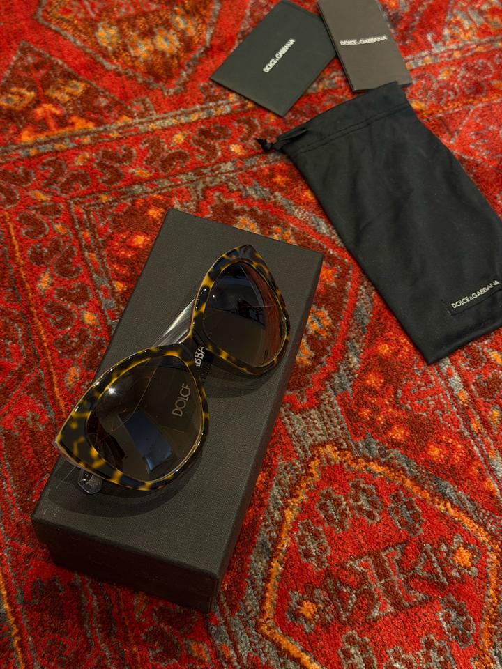 Солнцезащитные очки Dolce & Gabbana