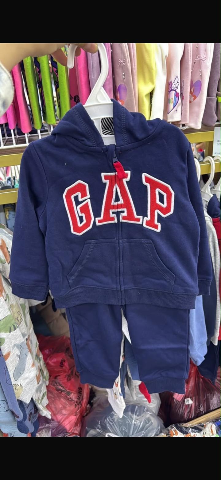 Детский спортивный костюм GAP