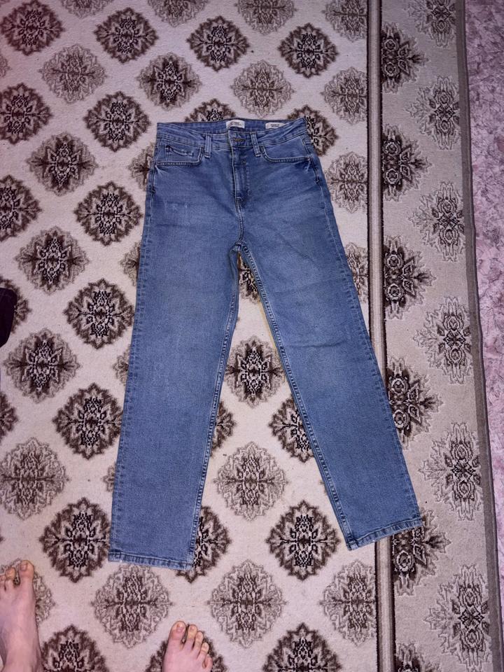 Джинсы Colin's новые