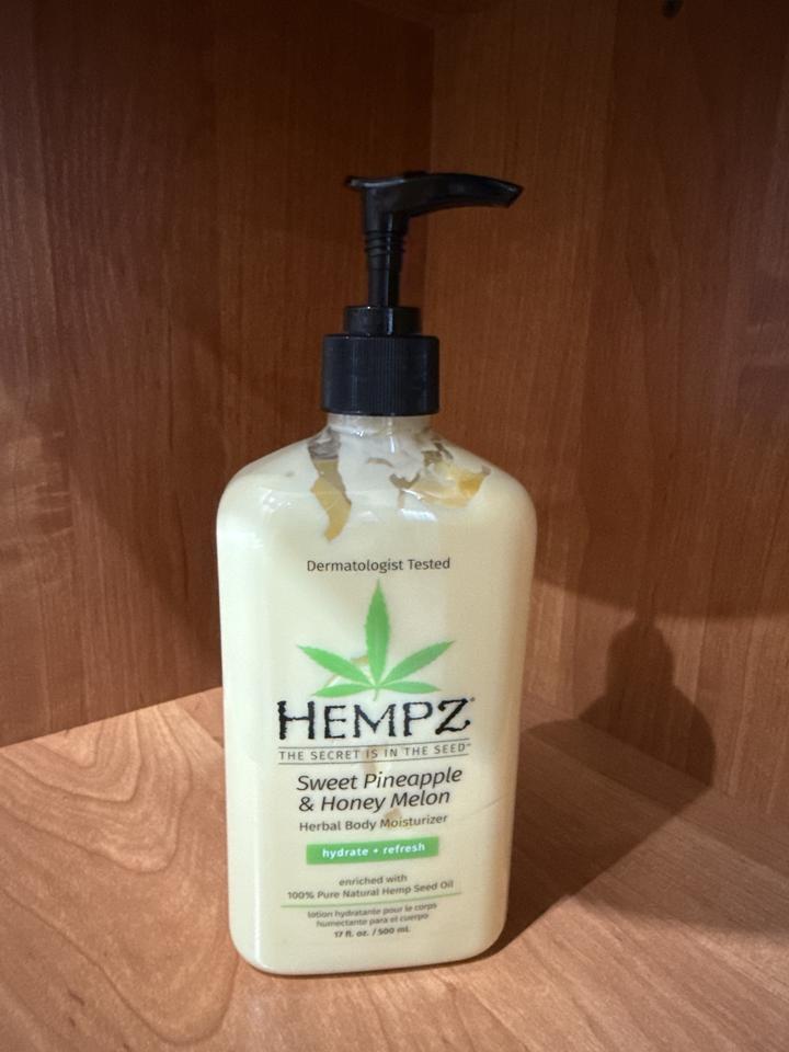 Лосьон для тела Hempz Sweet Pineapple & Honey Melon
