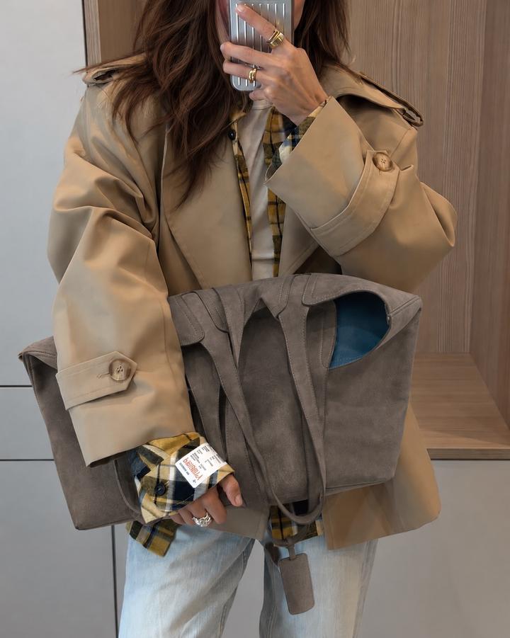 GREY LEATHER TOTE BAG 🩶 Вместительная кожаная сумка-шоппер в благородном дымчато-сером оттенке.