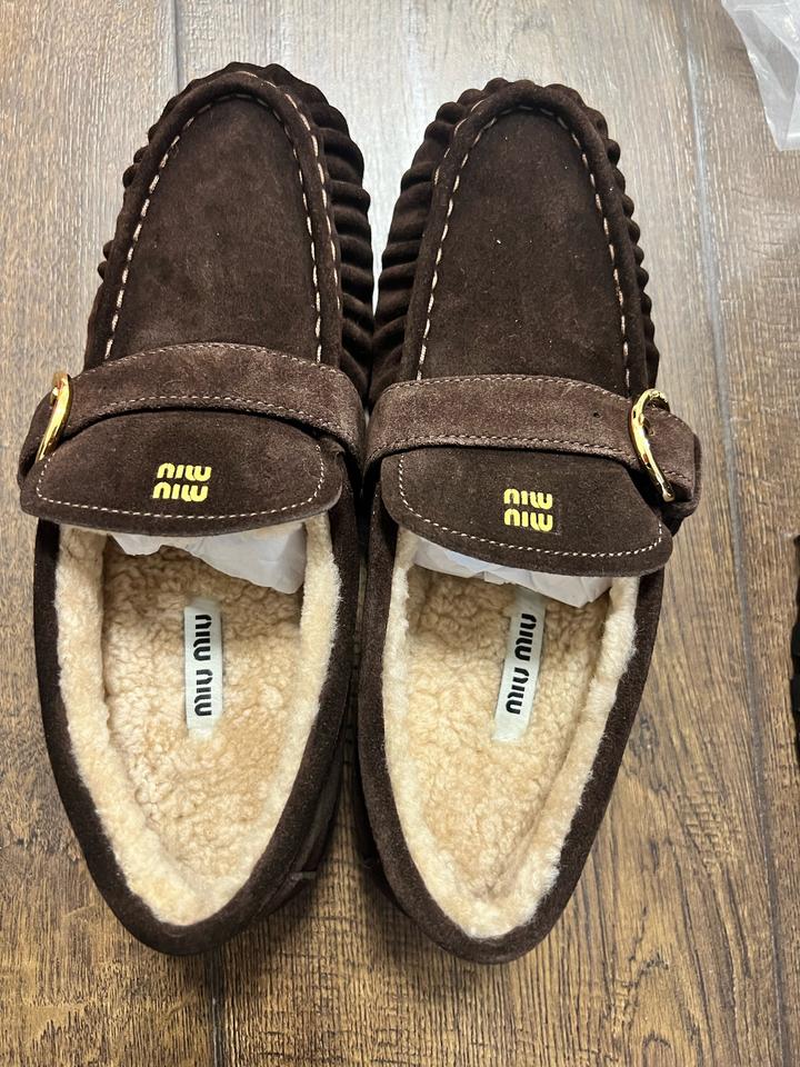 Продам красовки новые