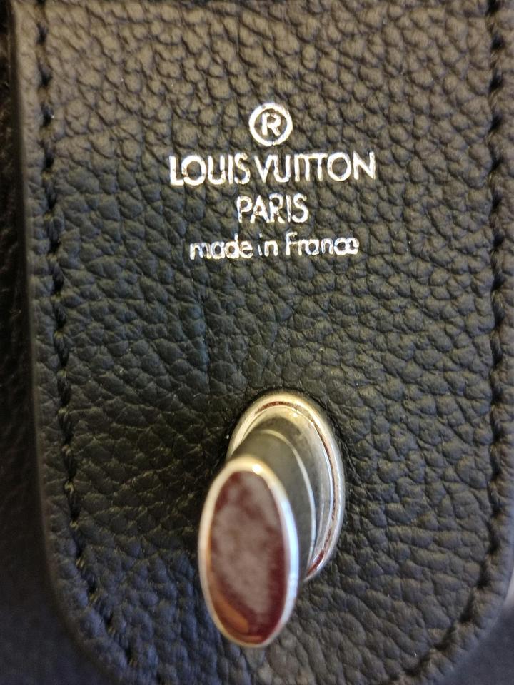Сумка Louis Vuitton Lockme Hobo