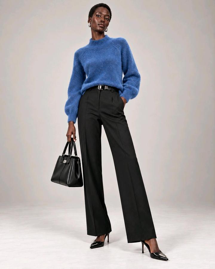 Atelier Luxe Теплый женский свитер