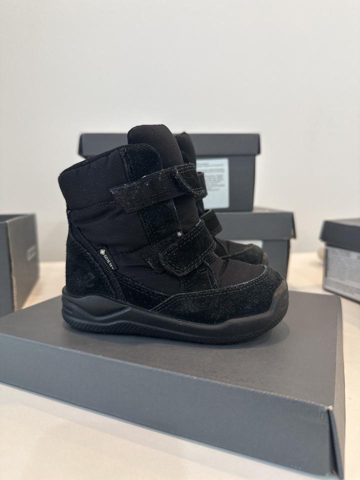 Ботинки ECCO  черные с мембраной Gore-Tex