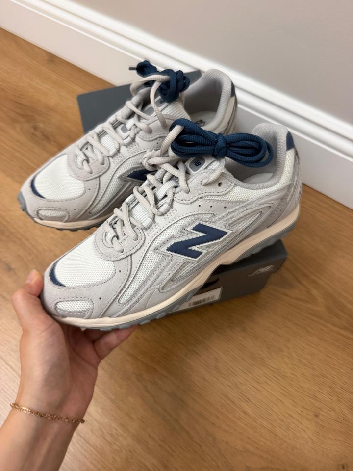 Кроссовки New Balance 204L