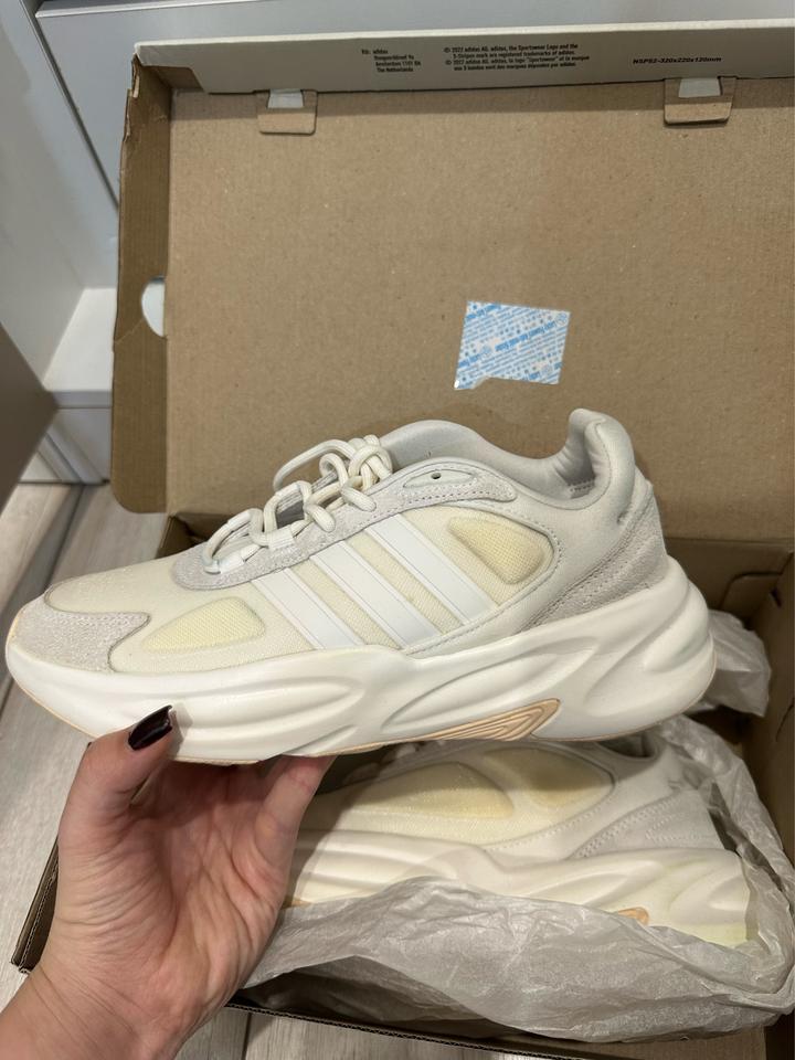 Кроссовки adidas Ozelle