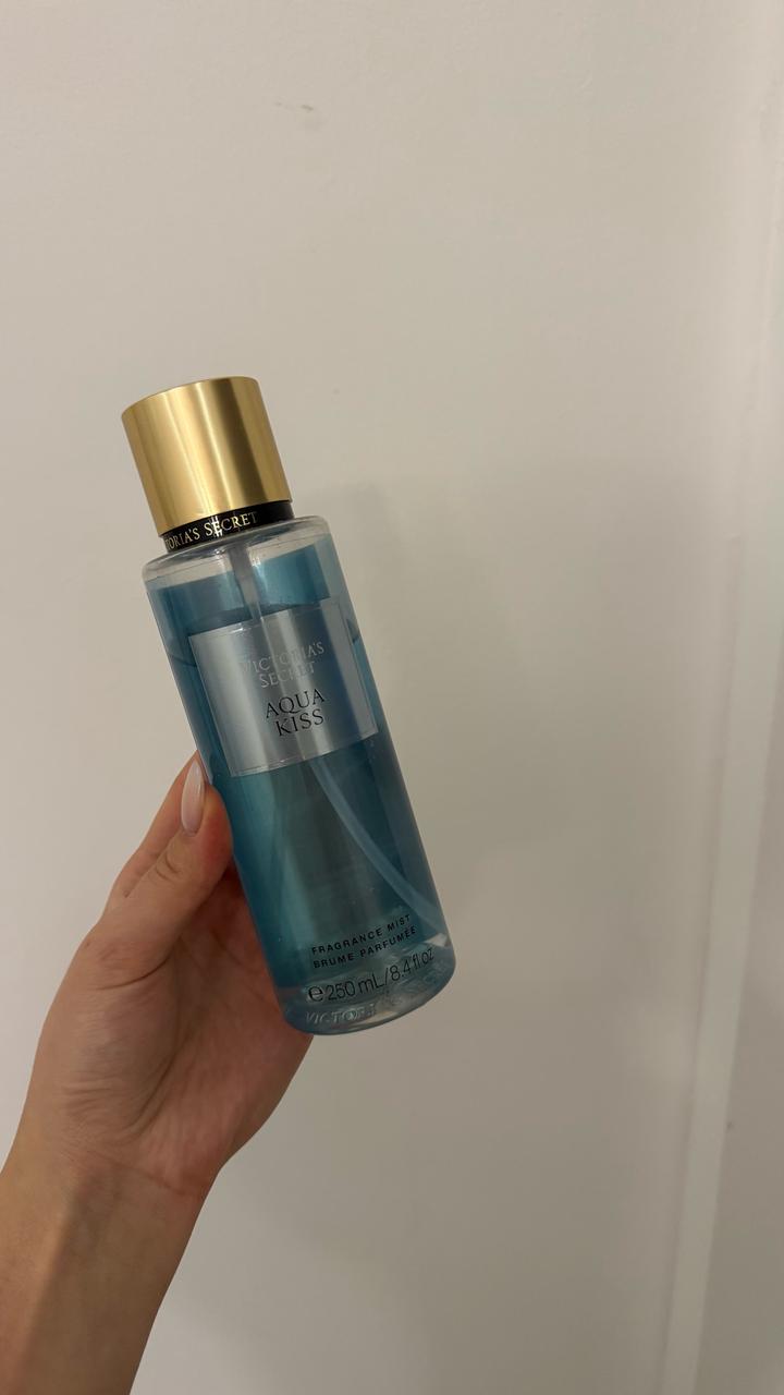 Victoria's Secret парфюмированный спрей для тела Aqua Kiss