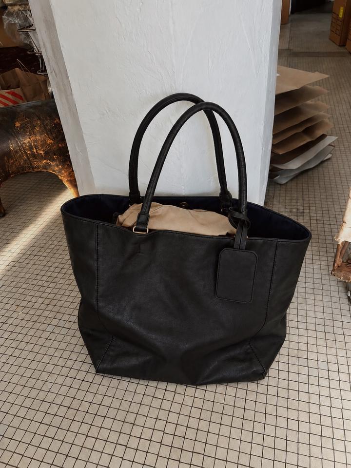 PLUS ONE | Everyday Black Tote Большая чёрная сумка-шоппер японского бренда PLUS ONE 🖤