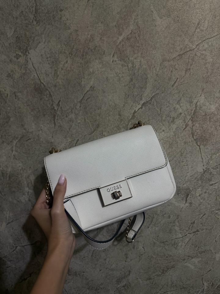 Сумка Guess