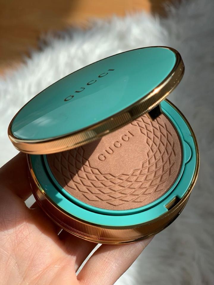 Пудра Gucci Poudre De Beauté Éclat Soleil