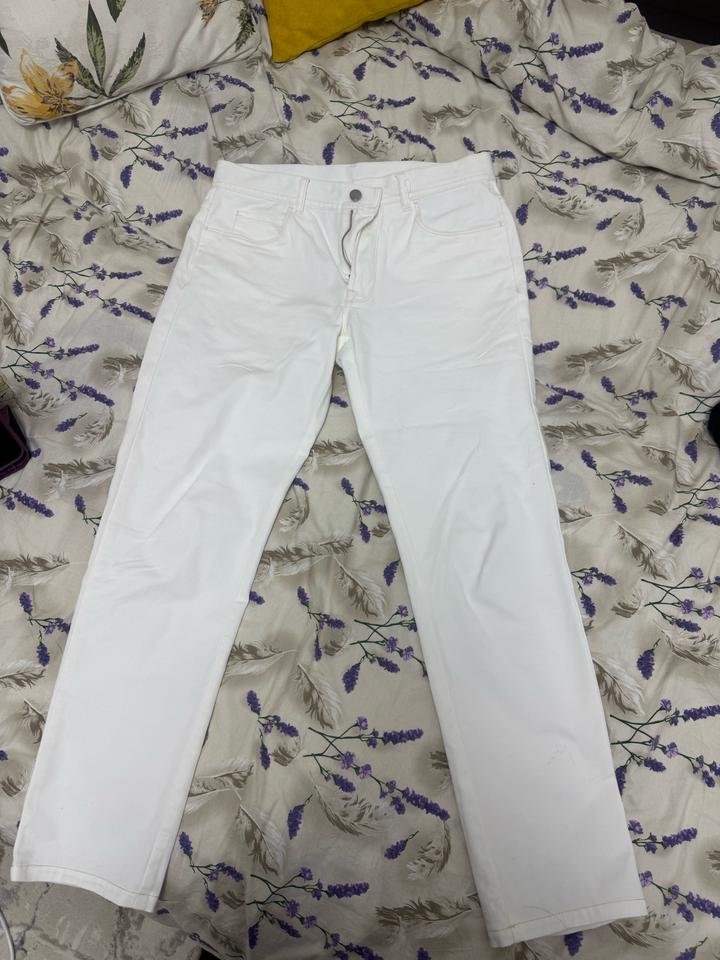 Белые джинсы Moncler