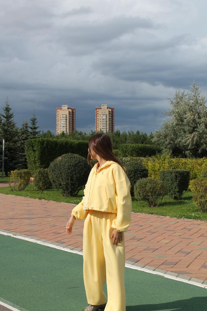 Спортивный костюм женский