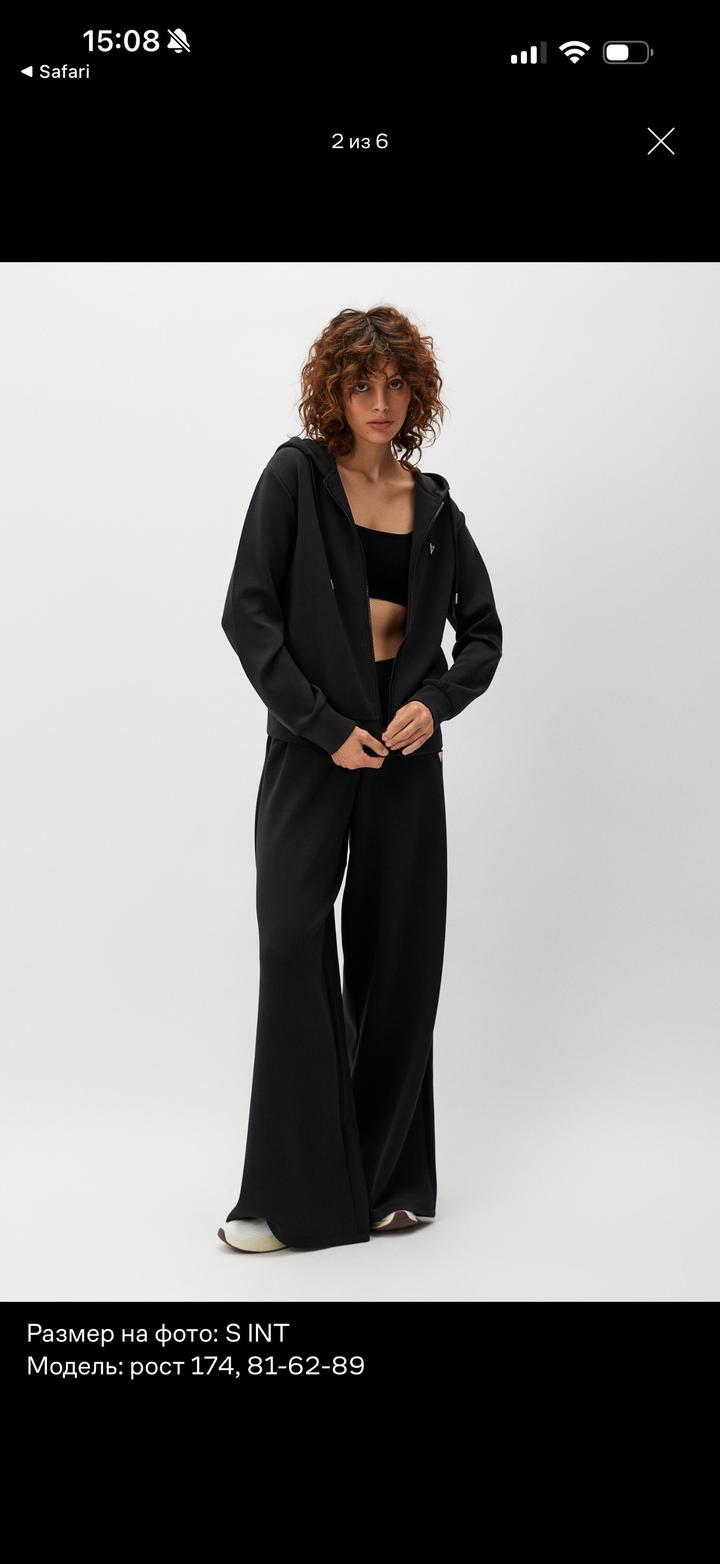 Костюм Guess