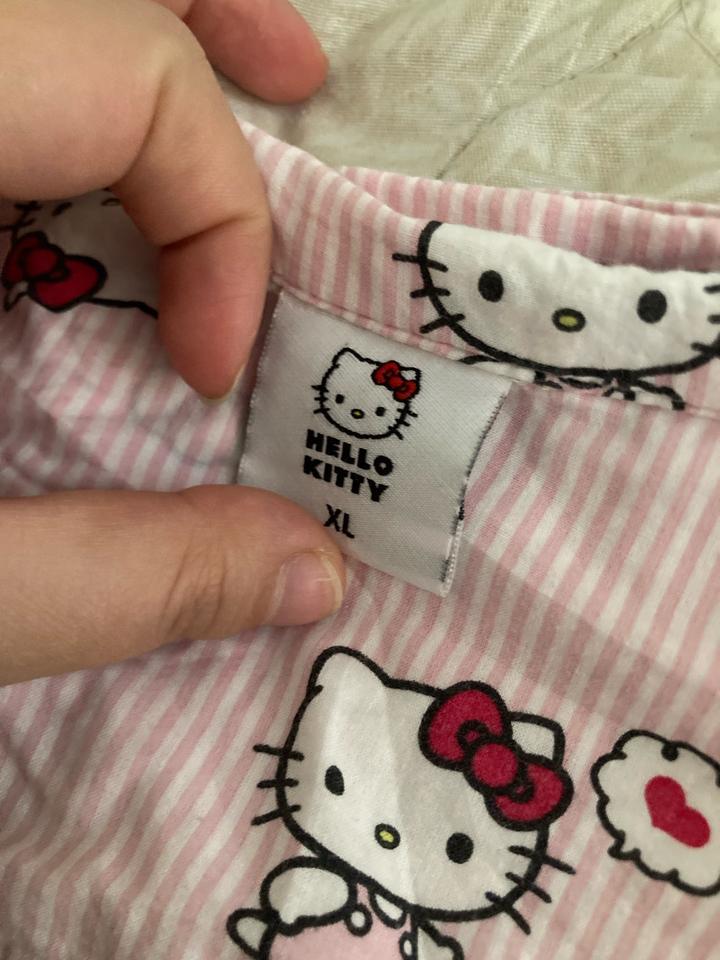 Gloria Jeans Рубашка в полоску с принтом Hello Kitty