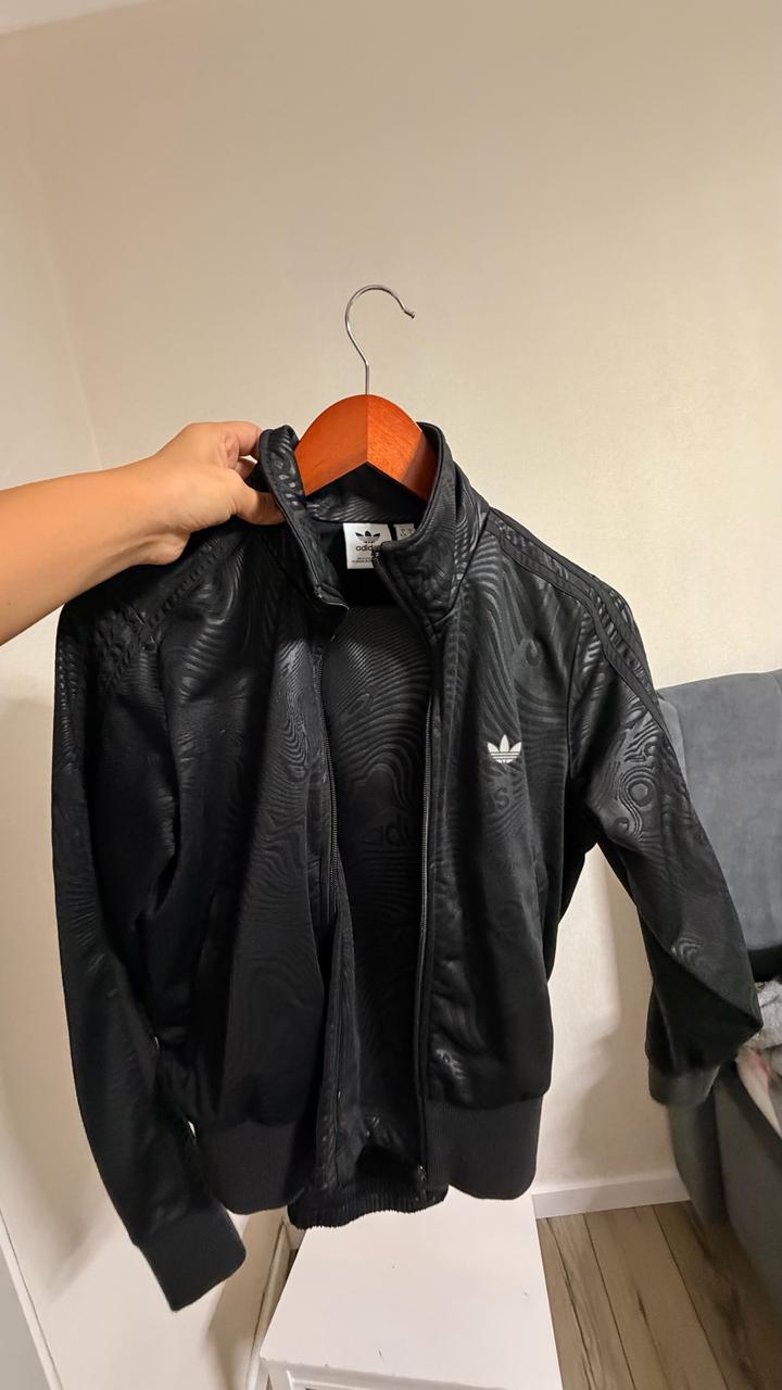 Спортивный костюм adidas