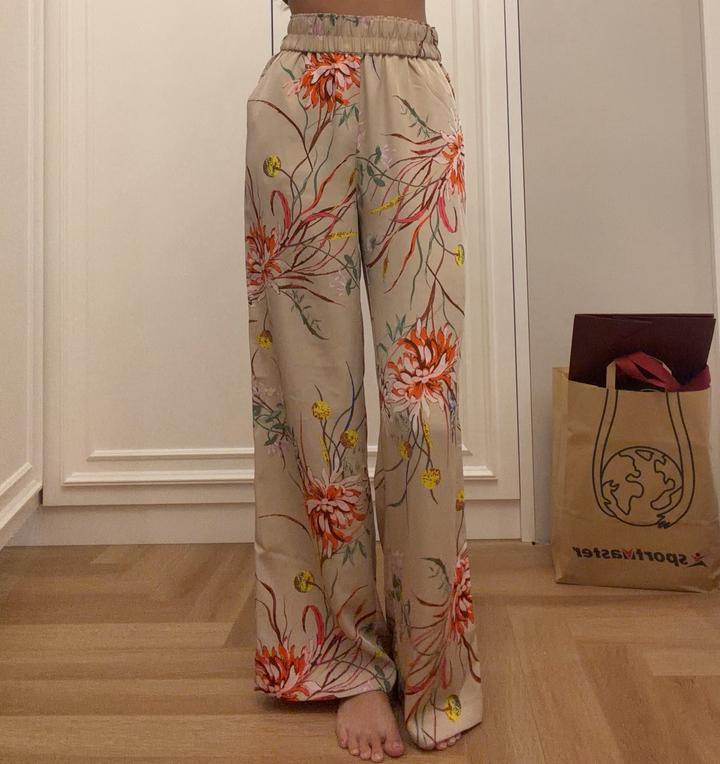 H&M Брюки палаццо с цветочным принтом