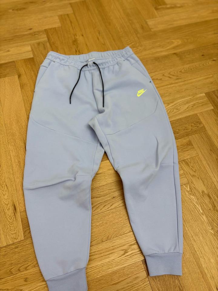Спортивные брюки Nike