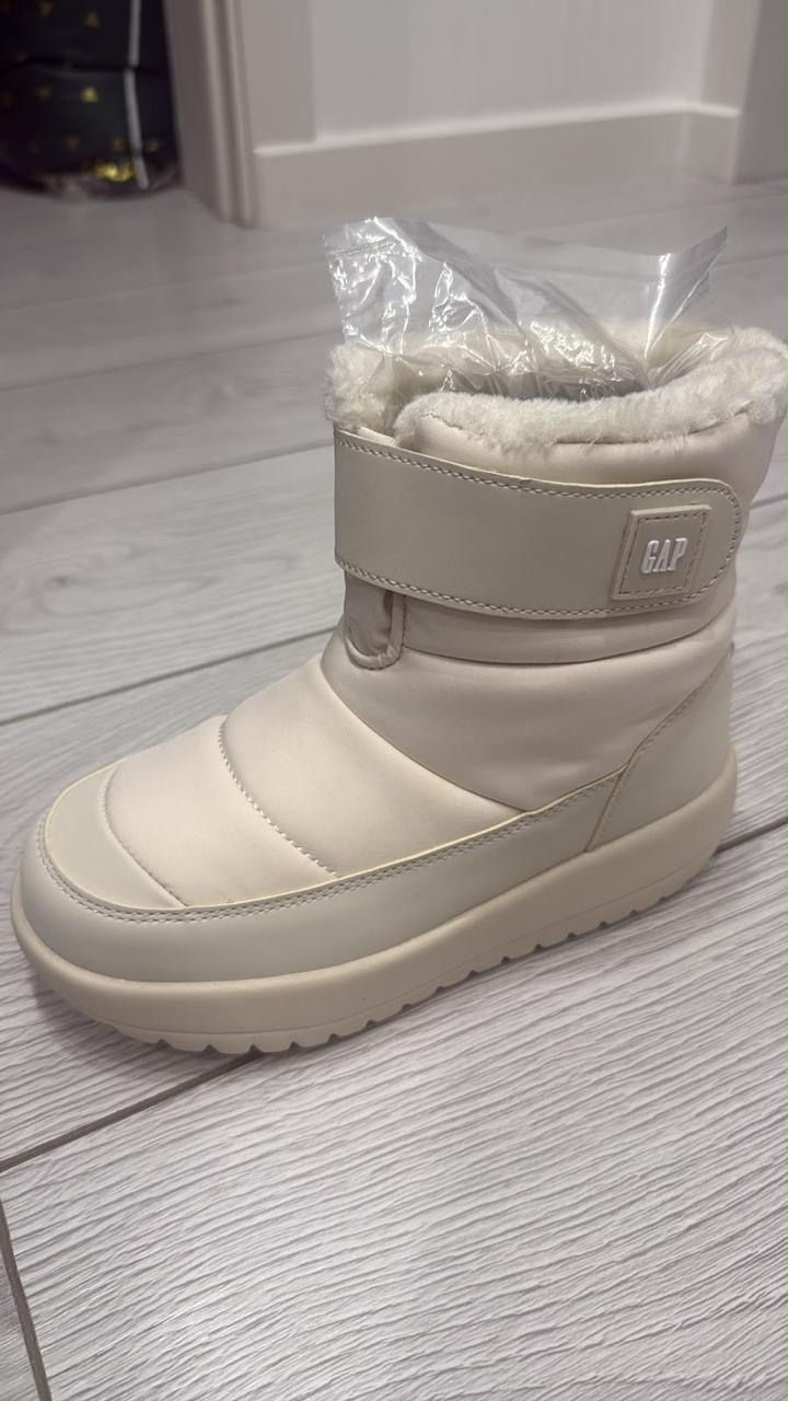 Дутики GAP для девочки