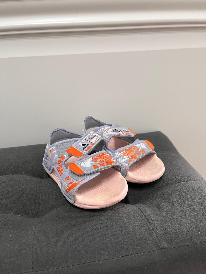 Сандалии adidas Disney
