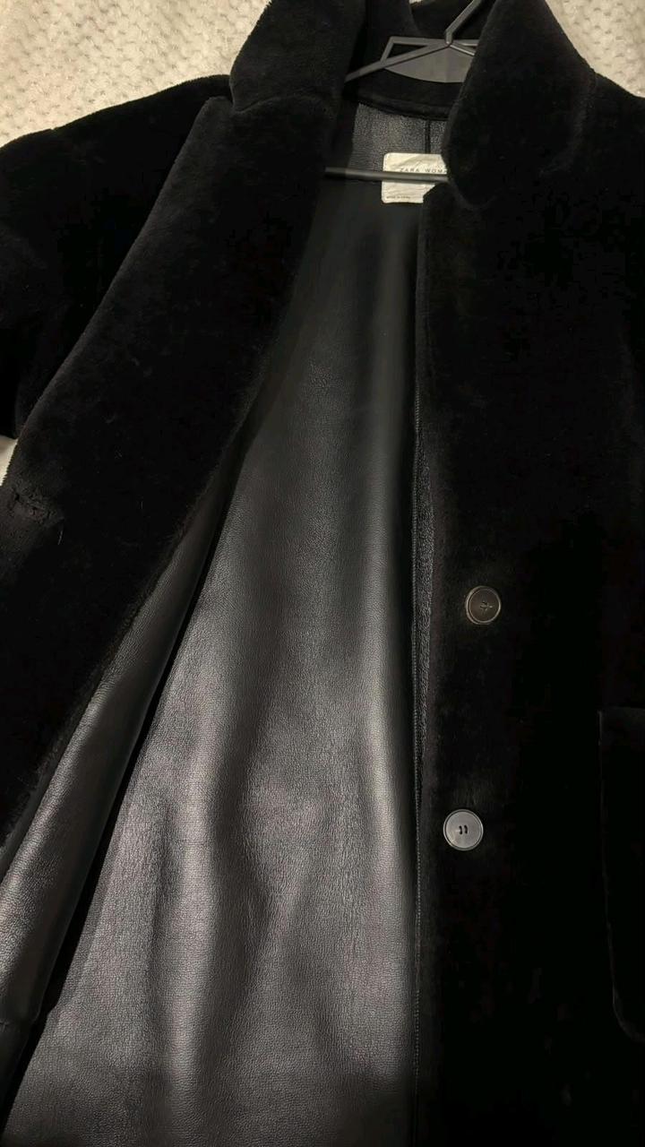 Шуба фирмы ZARA