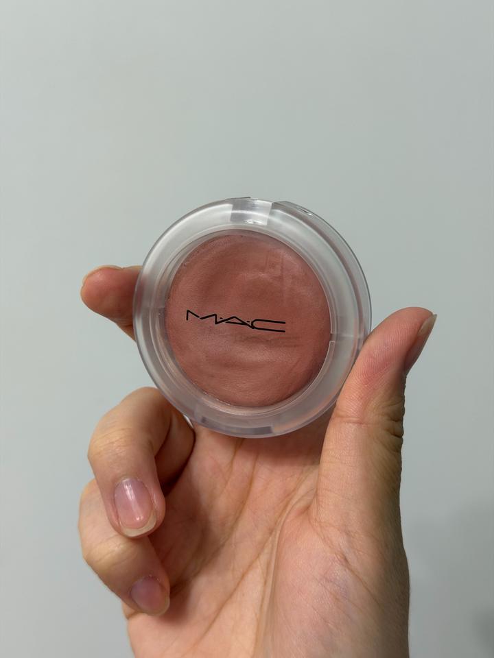 MAC Glow Play Cushiony Blush румяна