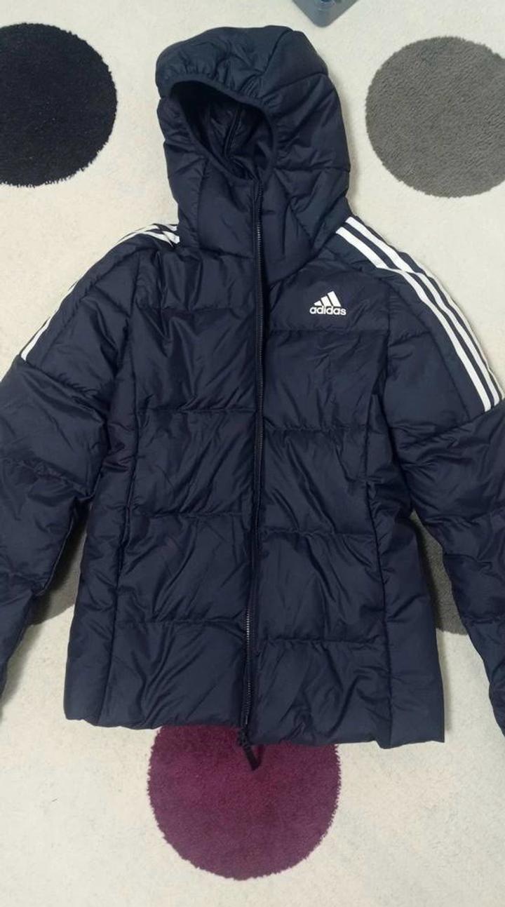 Женская куртка adidas
