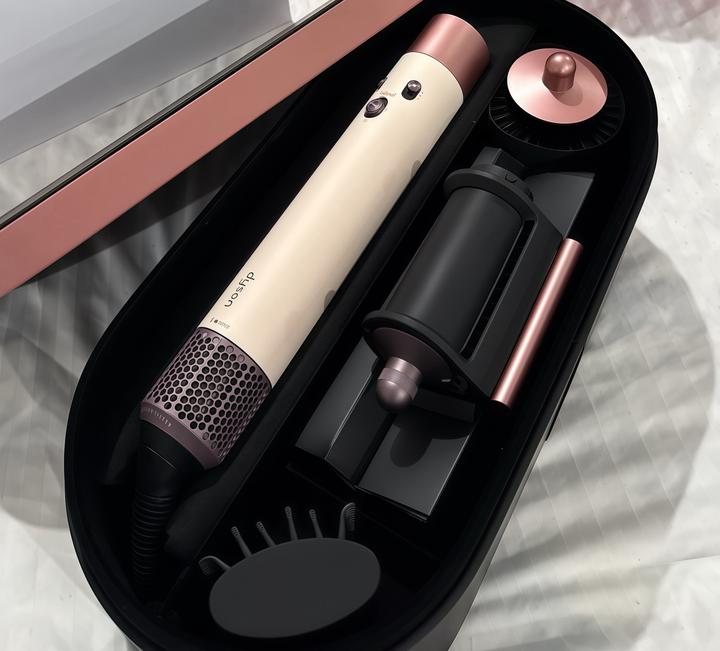 Стайлер для волос Dyson