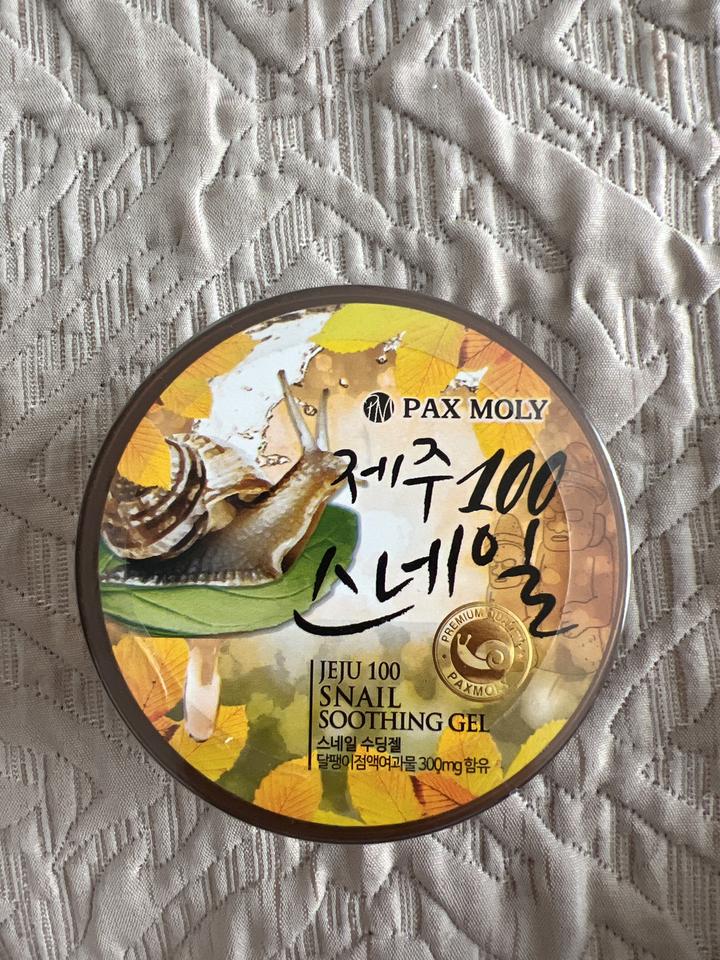 Успокаивающий гель Jeju 100 Snail Soothing Gel