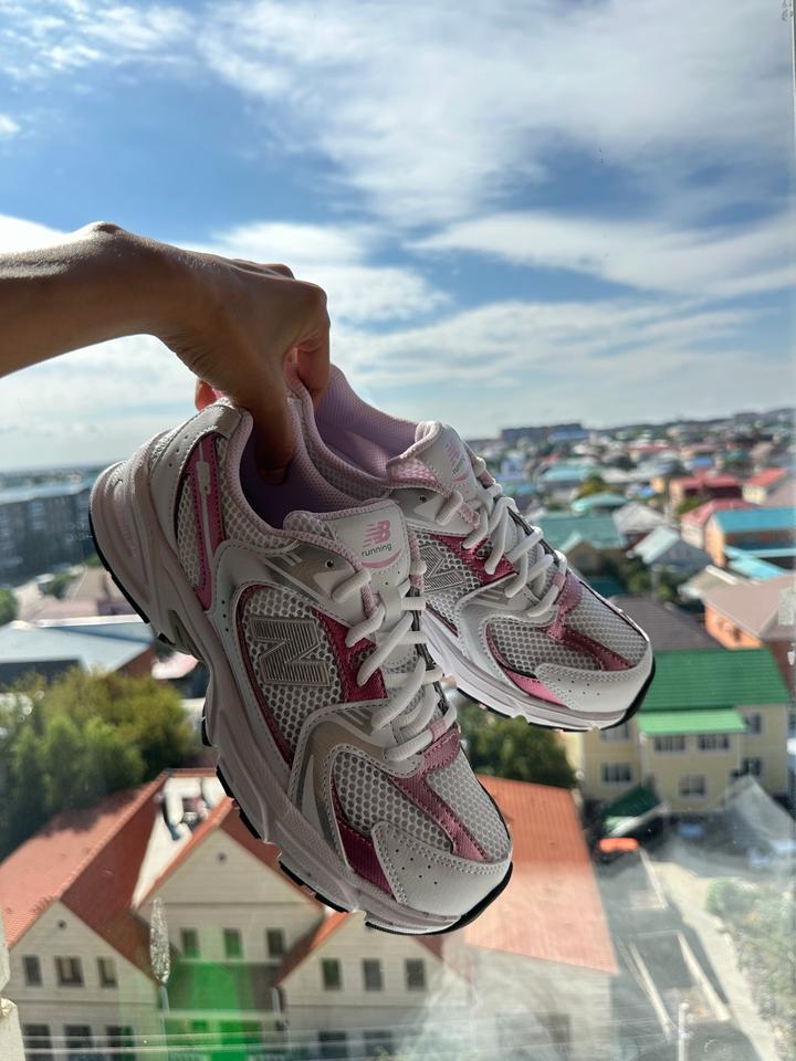 Женские кроссы New balance 530