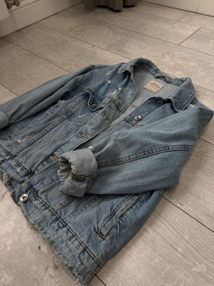 Джинсовка Stradivarius