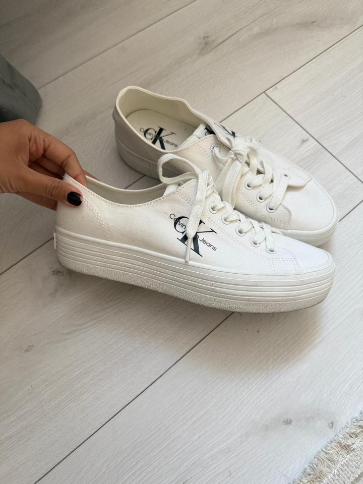 Кеды Calvin Klein Jeans на платформе